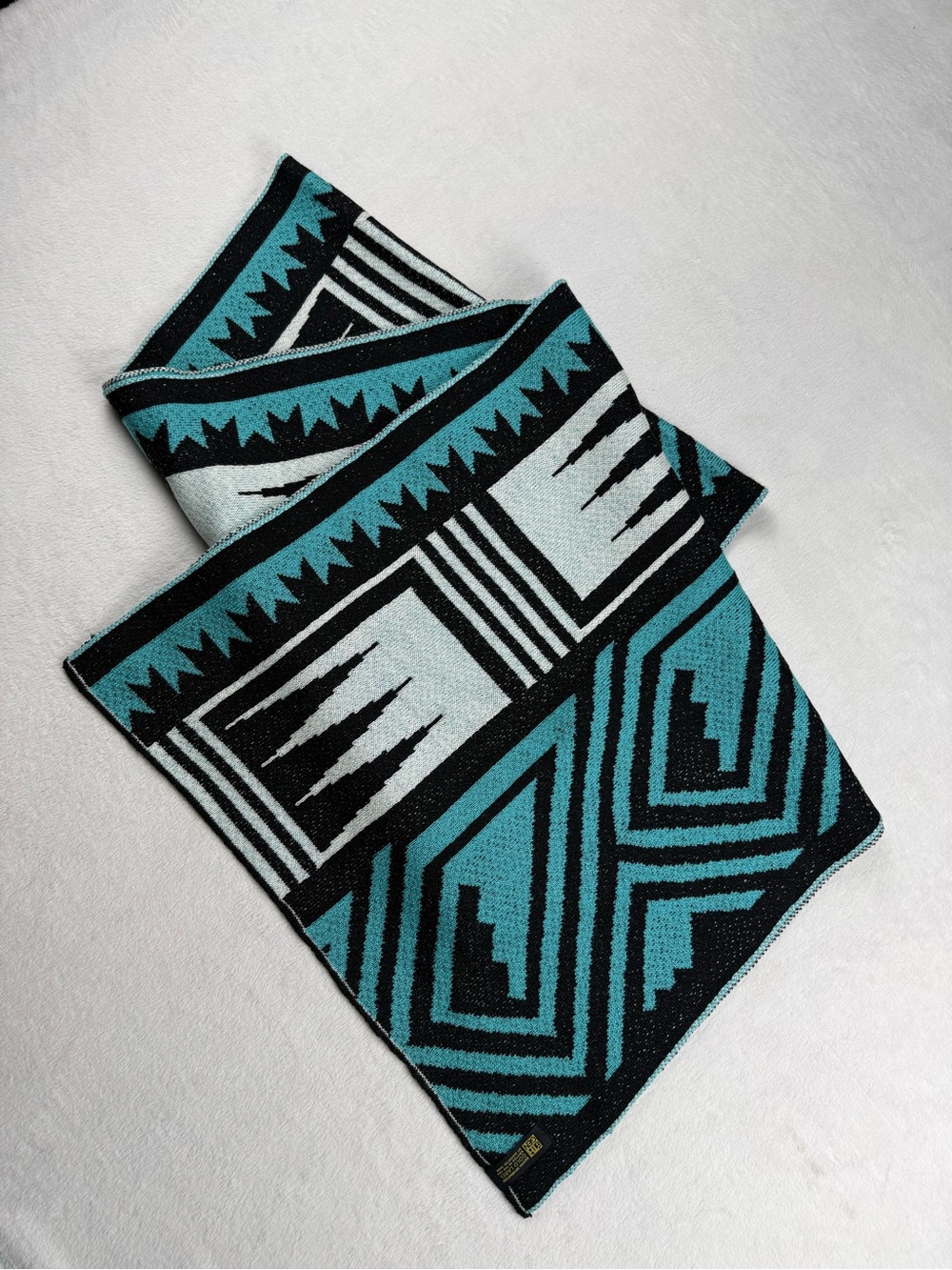 Eighth Generation Tribute 100% Merino Wool Scarf
Geometric Wrap One Size - Picture 2 of 8